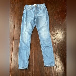 Universal Thread Light Blue Jeans